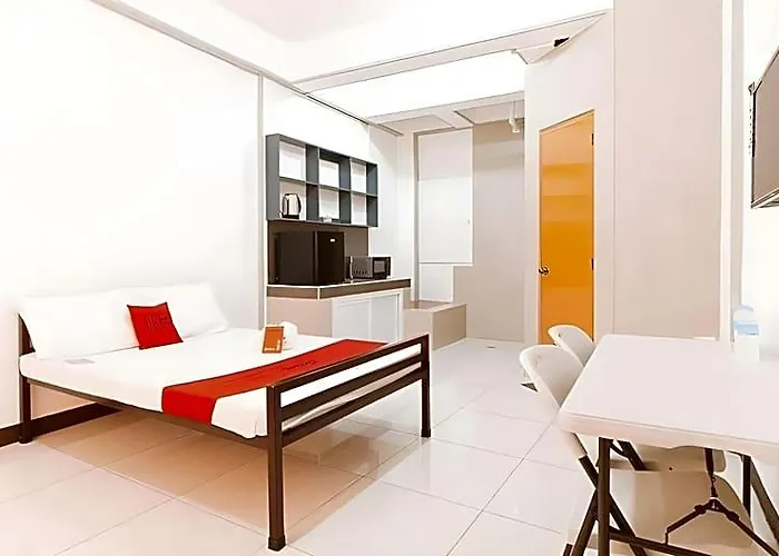 Hotel Reddoorz Near Tambo Paranaque *