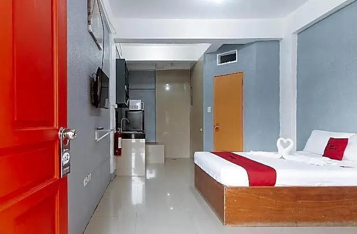 Reddoorz Near Tambo Paranaque Hotel